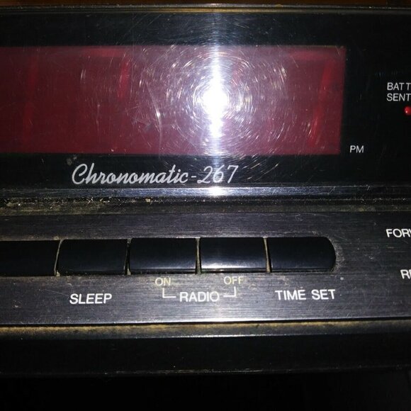 Radio Shack Chronomatic 267 AM/FM Radio Alarm Clock Vintage Tested Works - Picture 10 of 10